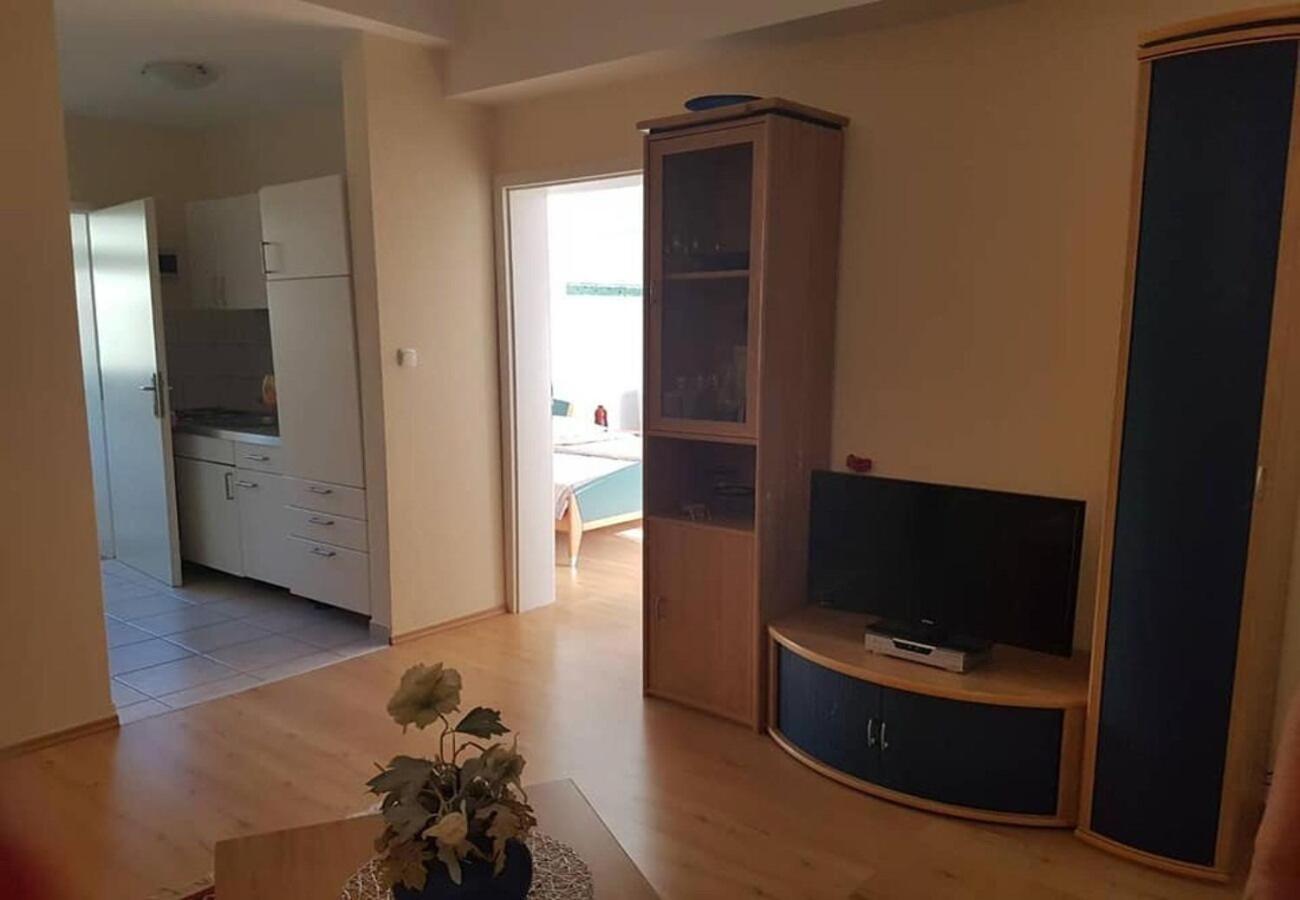 Apartments Javi - Free Private Parking Trogir Exterior photo